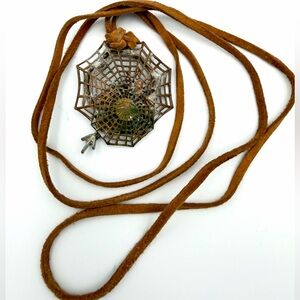 Spider 🕷️ and web    pendant necklace